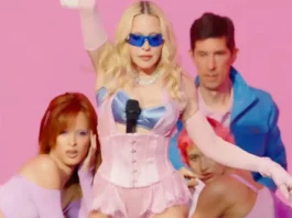 Madonna celebra il Pride Month con un concerto a sorpresa a Times Square Madonna si è esibita a sorpresa a Times Square