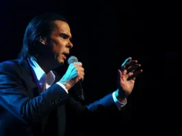 La confessione di Nick Cave: «Volevo essere come Freddie Mercury: un performer»