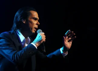 La confessione di Nick Cave: «Volevo essere come Freddie Mercury: un performer»
