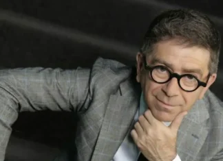 Chi è l’ex compagno e grande amore di Pino Strabioli, il regista Patrick Rossi Gastaldi: “Devo a lui l’inizio della mia carriera”