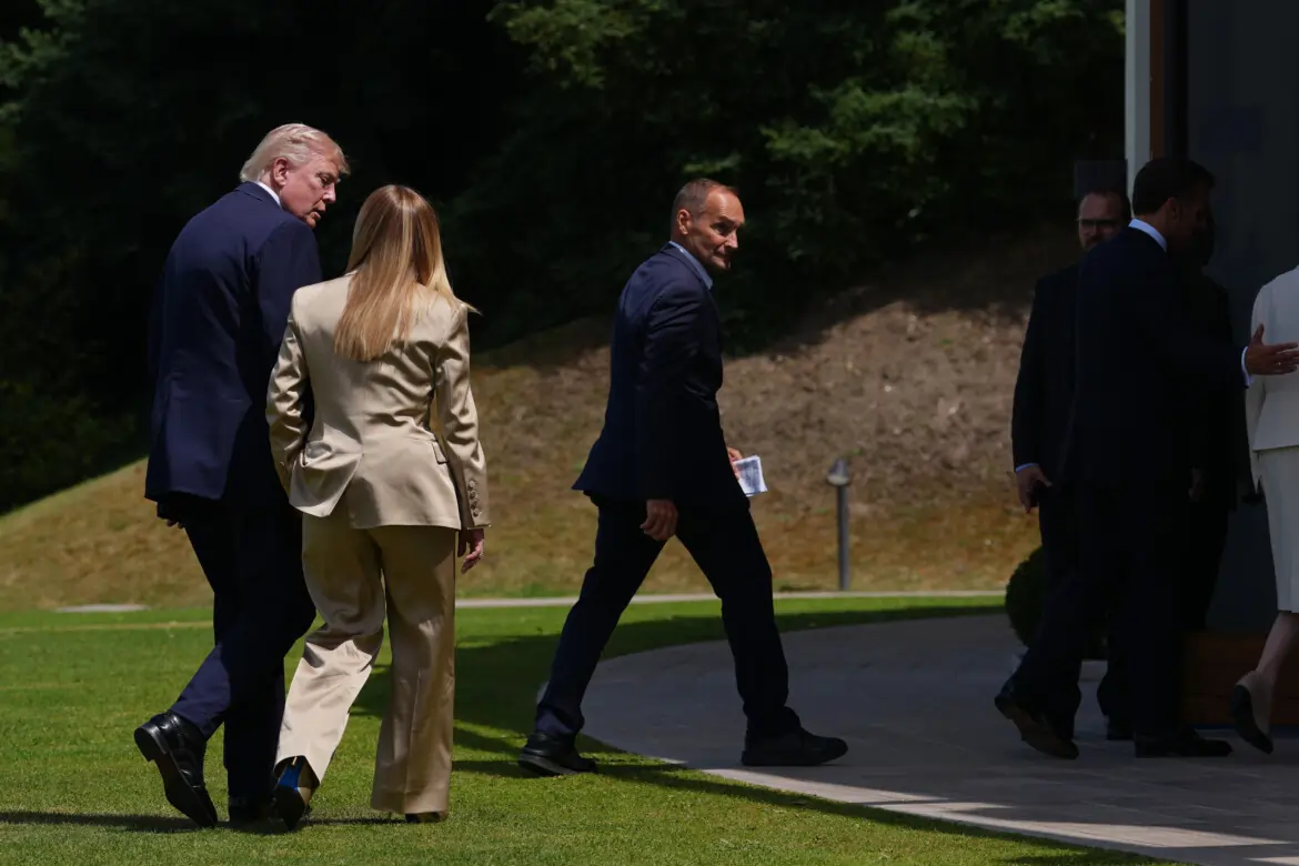continua l8217attacco e il contrattacco tra trump e meloni la sua popolarit224 232 scarsa in italia e cerca consensi la premier risponde da Metropolitanmagazine.it continua l8217attacco e il contrattacco tra trump e meloni la sua popolarit224 232 scarsa in italia e cerca consensi la premier risponde