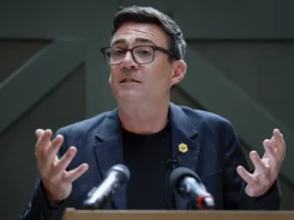 Burnham si appresta a diventare il prossimo Primo Ministro inglese, con 322 deputati laburisti a suo favore