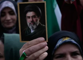 La Guida Suprema dell’Iran, Mojtaba, annuncia la vendetta per il padre Ali Khamenei