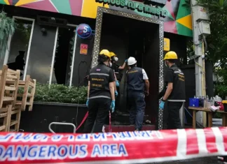 Almeno 27 persone sono morte in un incendio in un bar a Bangkok in Thailandia