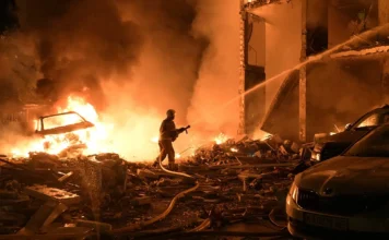 Droni russi hanno colpito Kiev nella notte, intanto la Russia sta minacciando la Polonia