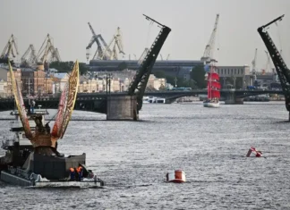 L’Ucraina ha colpito San Pietroburgo, droni sul più grande terminal petrolifero russo
