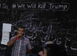 Minacce a Trump durante i funerali di Khamenei