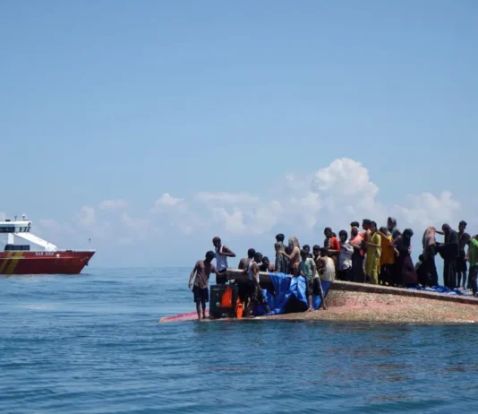 Oltre cinquecento dispersi al largo delle coste del Myanmar: si teme che siano tutti morti