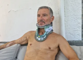 Ljubisa Karović, l’uomo quasi risucchiato da un finestrino rotto su un volo Ryanair, ha raccontato la sua versione dei fatti
