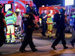 Un furgone sulla folla a Berlino, durante il Christopher Street Day, un morto e 16 feriti