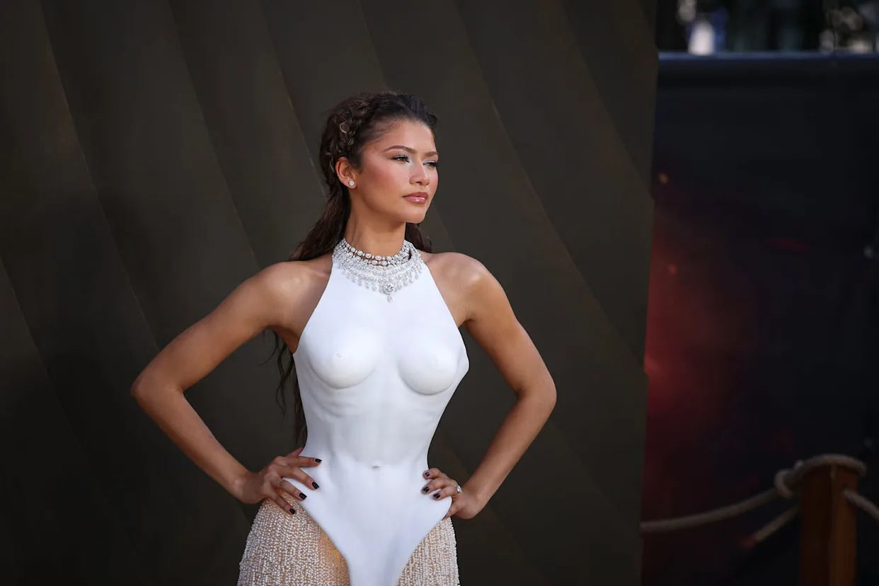 zendaya ha appena servito il look pi249 iconico del 2026 la corazza couture di schiaparelli 232 perfezione da Metropolitanmagazine.it zendaya ha appena servito il look pi249 iconico del 2026 la corazza couture di schiaparelli 232 perfezione