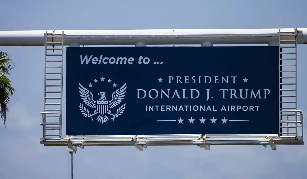 florida il presidente degli usa ribattezza l8217aeroporto di palm beach dandogli il suo nome da Metropolitanmagazine.it florida il presidente degli usa ribattezza l8217aeroporto di palm beach dandogli il suo nome