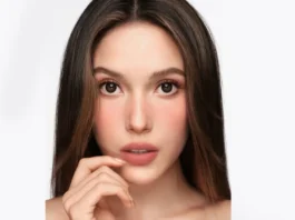 Eileen Gu è la nuova ambassador globale di Armani Beauty: dallo sci olimpico al makeup più effortless del momento