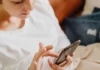 La tentazione sul web: perché siamo attratti dai titoli clickbait? Ecco la risposta Clickbait - Realizzato con Canva
