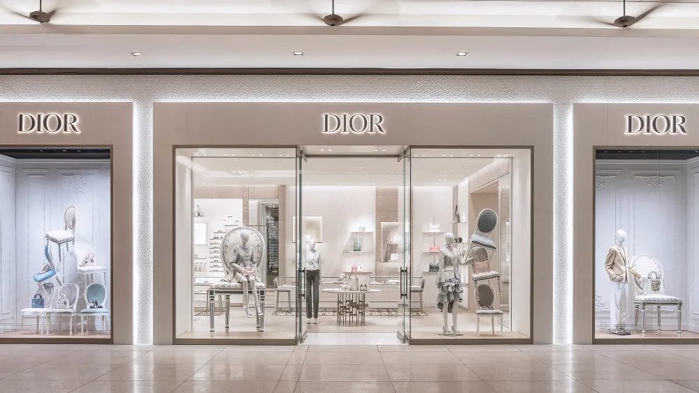 dior apre a s227o paulo la sua boutique pi249 grande del brasile marmo bianco arte contemporanea e full luxury experience da Metropolitanmagazine.it dior apre a s227o paulo la sua boutique pi249 grande del brasile marmo bianco arte contemporanea e full luxury experience