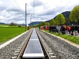 Ferrovia solare, dopo il test in Svizzera possibile arrivo anche in Italia? Ferrovia Solare - Photo Credits Tvsvizzera.it