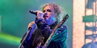 No, a Robert Smith l’Halftime Show della finale dei Mondiali non va proprio giù