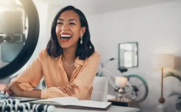 La domanda che almeno una volta nella vita ha investito tutti: ma quanto guadagnano gli influencer? Influencer Guadagni - Photo Credits Kolsquare