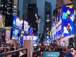 Mega Mewtwo a Times Square: Pokémon GO festeggia 10 anni con un raid da record Pokémon GO Mewtwo - Photo Credits Multiplayer