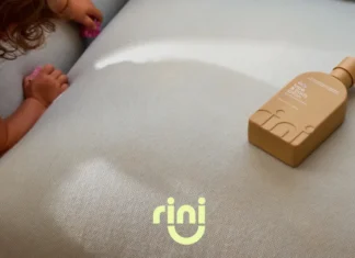 Shay Mitchell entra nel mondo della skincare per bambini con Rini: la nuova linea che vuole semplificare la vita ai genitori