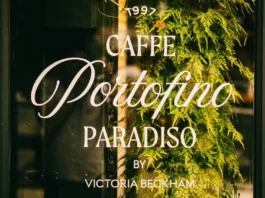 Victoria Beckham Beauty apre un pop-up ispirato alla Riviera italiana (e sembra uscito direttamente da Pinterest)
