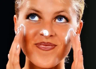 Peptidi, ma li stai usando nel modo giusto? La skincare TikTok-approved che potrebbe davvero fare la differenza