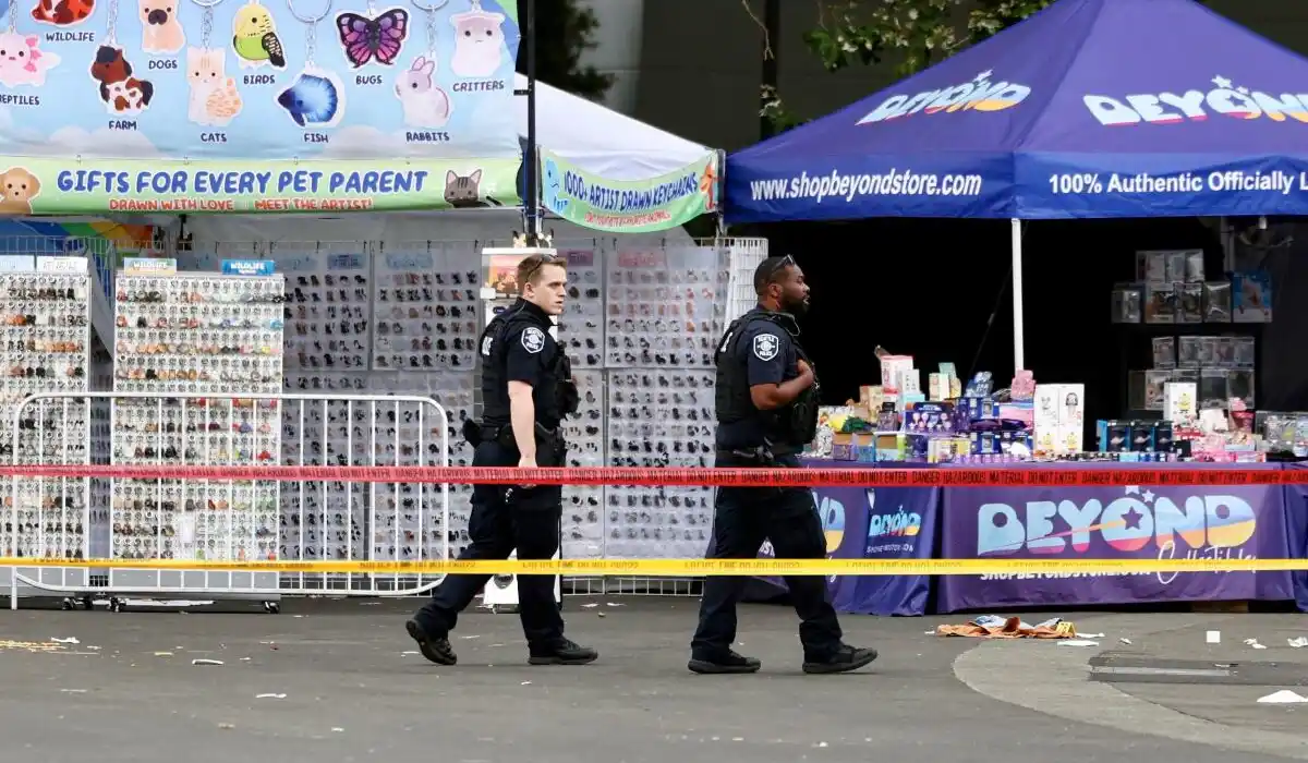 sparatoria a seattle durante un festival 3 sono i morti e 4 i feriti uno dei due sospettati 232 ancora ricercato da Metropolitanmagazine.it sparatoria a seattle durante un festival 3 sono i morti e 4 i feriti uno dei due sospettati 232 ancora ricercato