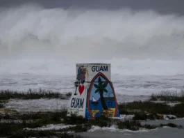 Super tifone Bavi: previsti oltre 51 centimetri di pioggia e venti oltre i 240km/h Tifone Bavi - Photo Credits ANSA