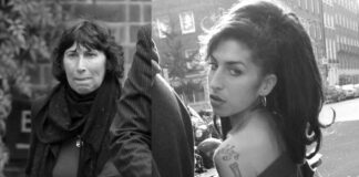 Il ricordo della madre di Amy Winehouse a quindici anni dalla scomparsa: “Vittima del suo stesso successo” Il ricordo della madre di Amy Winehouse a quindici anni dalla morte: "È stata vittima del suo stesso successo"