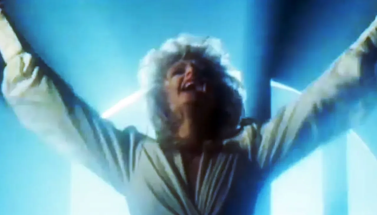total eclipse of the heart il canto d8217amore e solitudine di bonnie tyler da Metropolitanmagazine.it total eclipse of the heart il canto d8217amore e solitudine di bonnie tyler