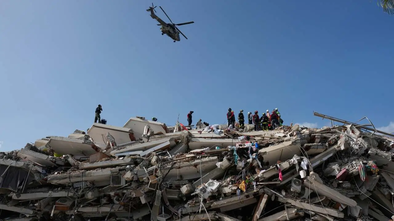 a sei giorni dai due terremoti che hanno colpito il venezuela un bambino 232 stato estratto vivo dalle macerie da Metropolitanmagazine.it a sei giorni dai due terremoti che hanno colpito il venezuela un bambino 232 stato estratto vivo dalle macerie