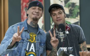 J-Ax rompe il silenzio su Fedez e sulla loro rottura: “C’erano penali milionarie se parlavamo”