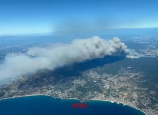 Maxi incendio fuori controllo in Costa Brava in Catalogna, devastati 750 ettari e 12 mila persone bloccate in casa