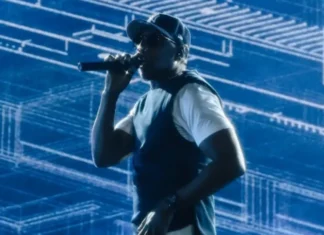 Zohran Mamdani ha parlato del concerto di Jay-Z a New York, iniziato in ritardo di oltre tre ore per una «violazione della sicurezza»