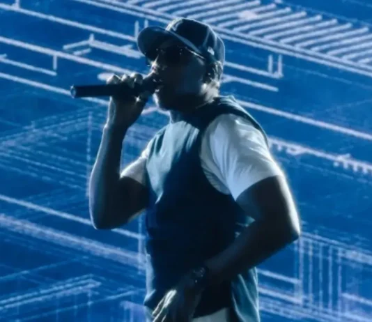 Zohran Mamdani ha parlato del concerto di Jay-Z a New York, iniziato in ritardo di oltre tre ore per una «violazione della sicurezza»