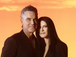 La gioia di Laura Pausini: si esibirà con Robbie Williams e Nicole Scherzinger alla finale dei Mondiali