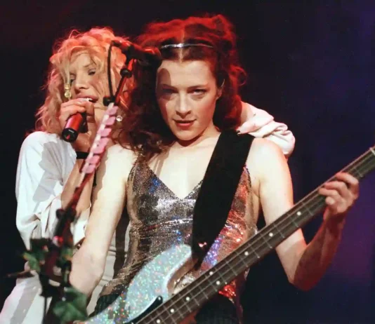 Dopo sedici anni arriva (finalmente) il nuovo album di Melissa Auf Der Maur: svelati titolo, tracklist e data di pubblicazione Dopo sedici anni arriva un nuovo album di Melissa Auf Der Maur