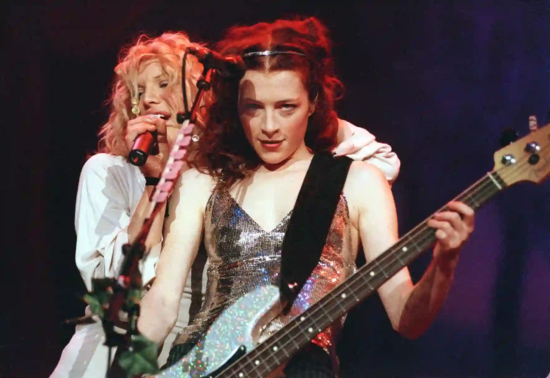 dopo sedici anni arriva finalmente il nuovo album di melissa auf der maur svelati titolo tracklist e data di pubblicazione da Metropolitanmagazine.it dopo sedici anni arriva finalmente il nuovo album di melissa auf der maur svelati titolo tracklist e data di pubblicazione