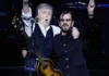 Sorpresa per i fan dei Beatles: Paul McCartney e Ringo Star avvistati a Liverpool durante il Magical Mystery Tour Paul McCartney e Ringo Starr