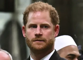 Ancora scaramucce tra il Principe Harry e Re Carlo III: l’invito a Buckingham Palace (poi ritirato) e la reazione dei Sussex