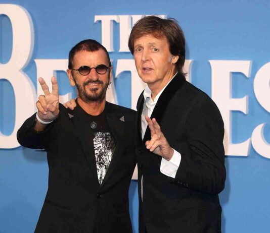 Ringo Starr sulla collab Paul McCartney: “La prima volta che cantiamo insieme” Ringo Starr sulla collab con Paul McCartney