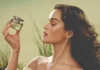Rare Beauty lancia Rare Beginnings: il nuovo profumo di Selena Gomez sa di fresh start, pera e marshmallow