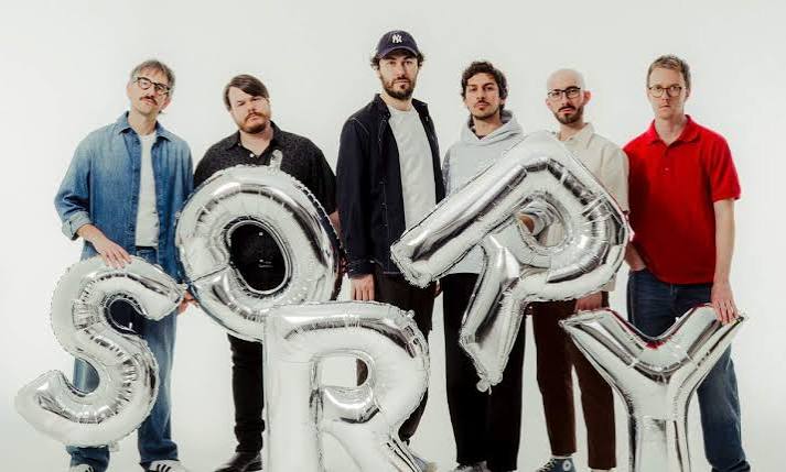 classifica radio i pinguini tattici nucleari ritornano in vetta con sorry scusa lo siento da Metropolitanmagazine.it classifica radio i pinguini tattici nucleari ritornano in vetta con sorry scusa lo siento