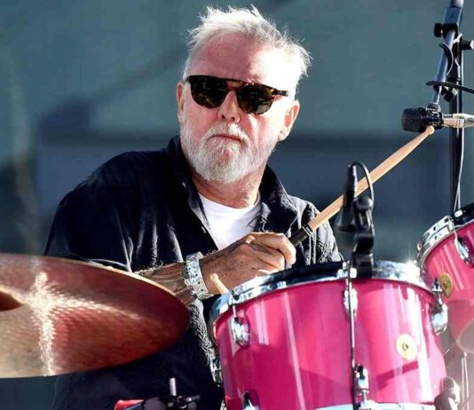 Roger Taylor sul prossimo tour dei Queen: “Una grande macchina da mettere in moto, dipenderà da Brian May” Roger Taylor sul prossimo tour dei Queen