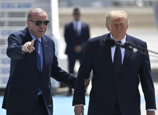 Trump fa dietrofront: “Meloni mi piace, ma non c’è stata per noi e ha guastato i rapporti”